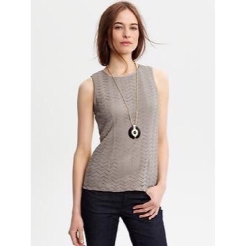NWOT Banana Republic Zig Zag Lace Shell